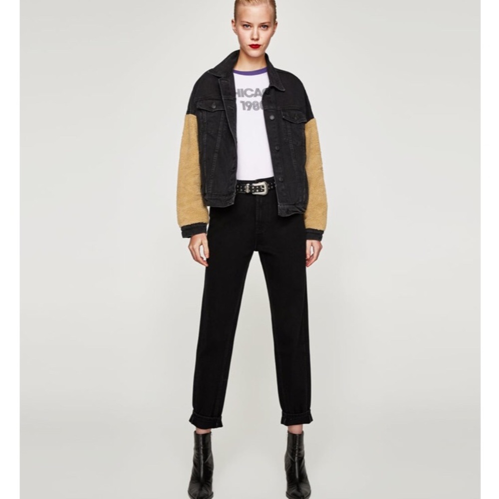 High-rise Mom Fit Jeans